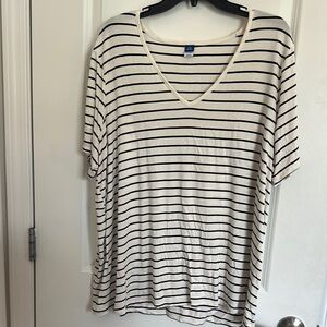Old Navy White and Black Luxe Tee
